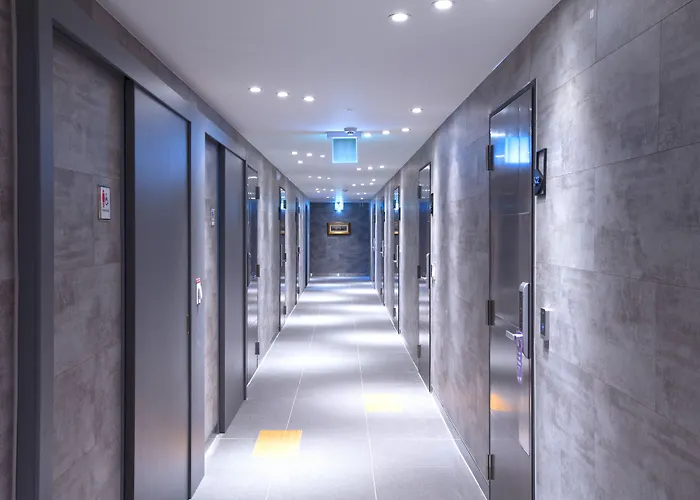 Brosis Hotel *