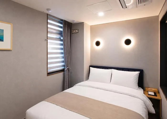 Hotel Brosis *
